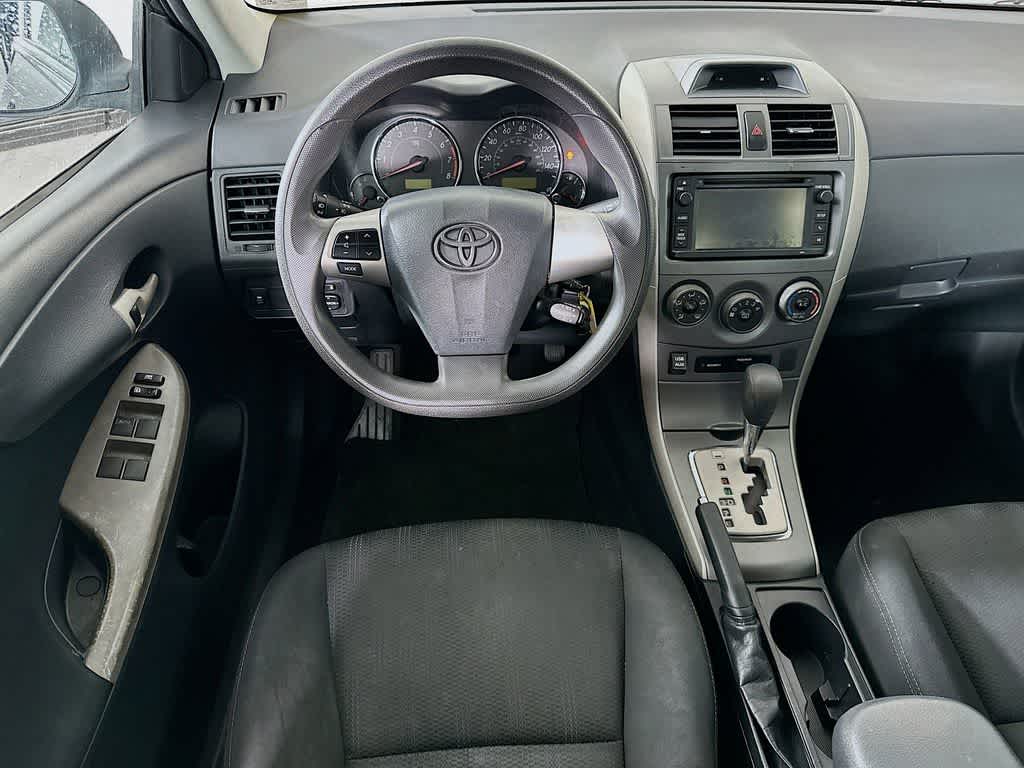 Thumbnail: 2013 Toyota Corolla - 10