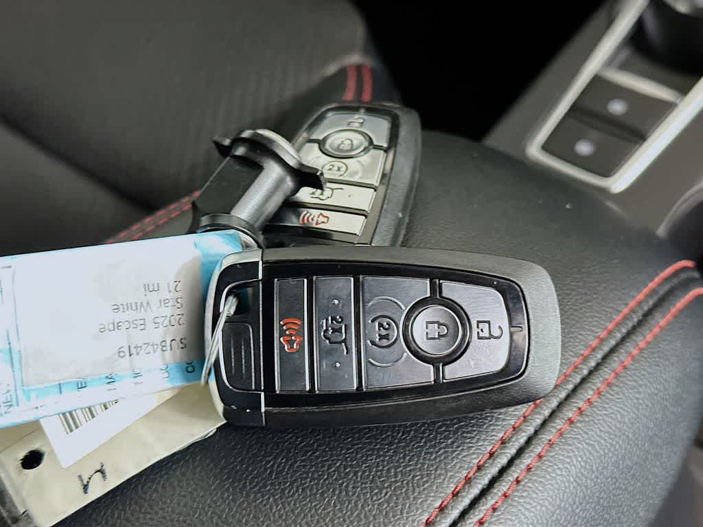 Thumbnail: 2025 Ford Escape - 21