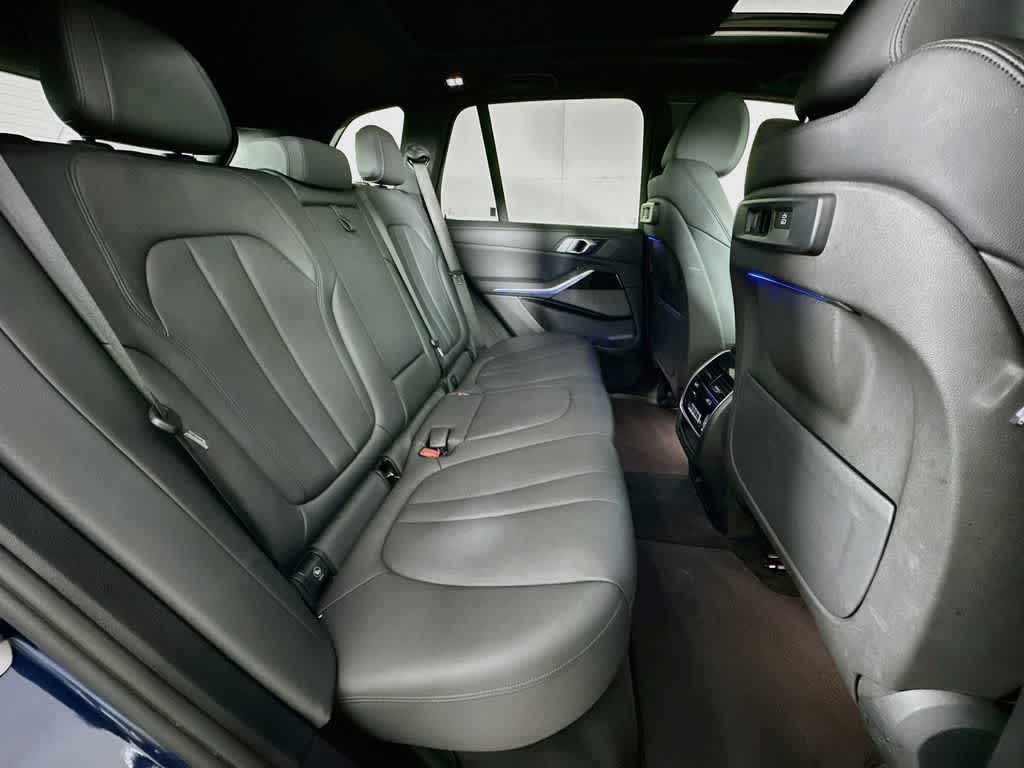 Thumbnail: 2020 BMW X5 - 33