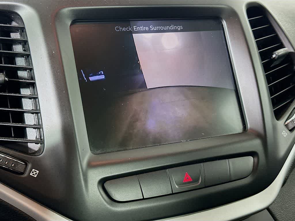 Thumbnail: 2015 Jeep Cherokee - 29