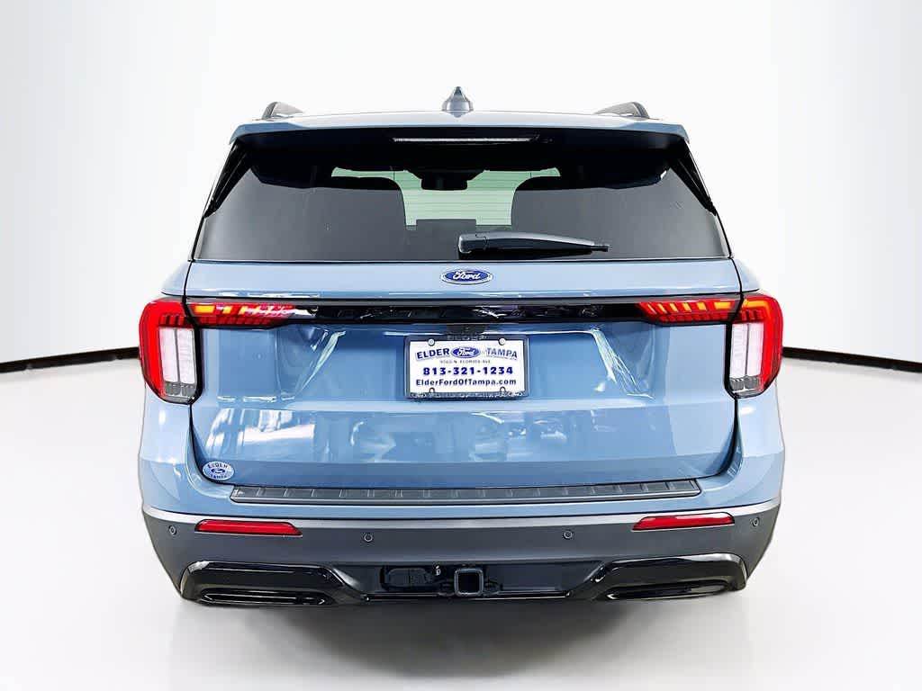 2025 Ford Explorer ST-Line 5