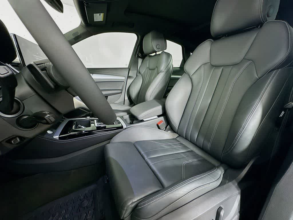 Thumbnail: 2023 Audi Q5 - 12