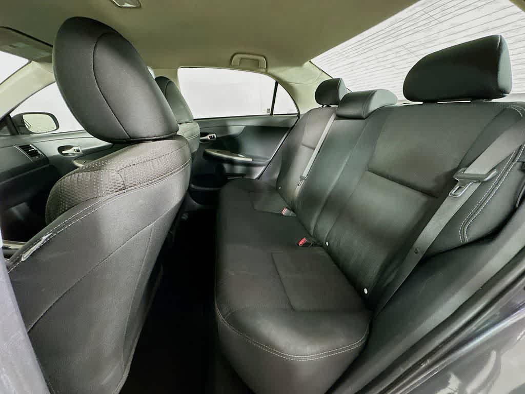 Thumbnail: 2013 Toyota Corolla - 13