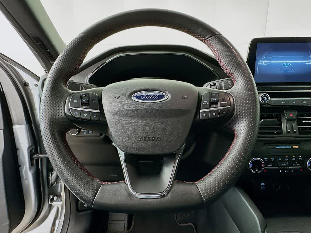 Thumbnail: 2023 Ford Escape - 15