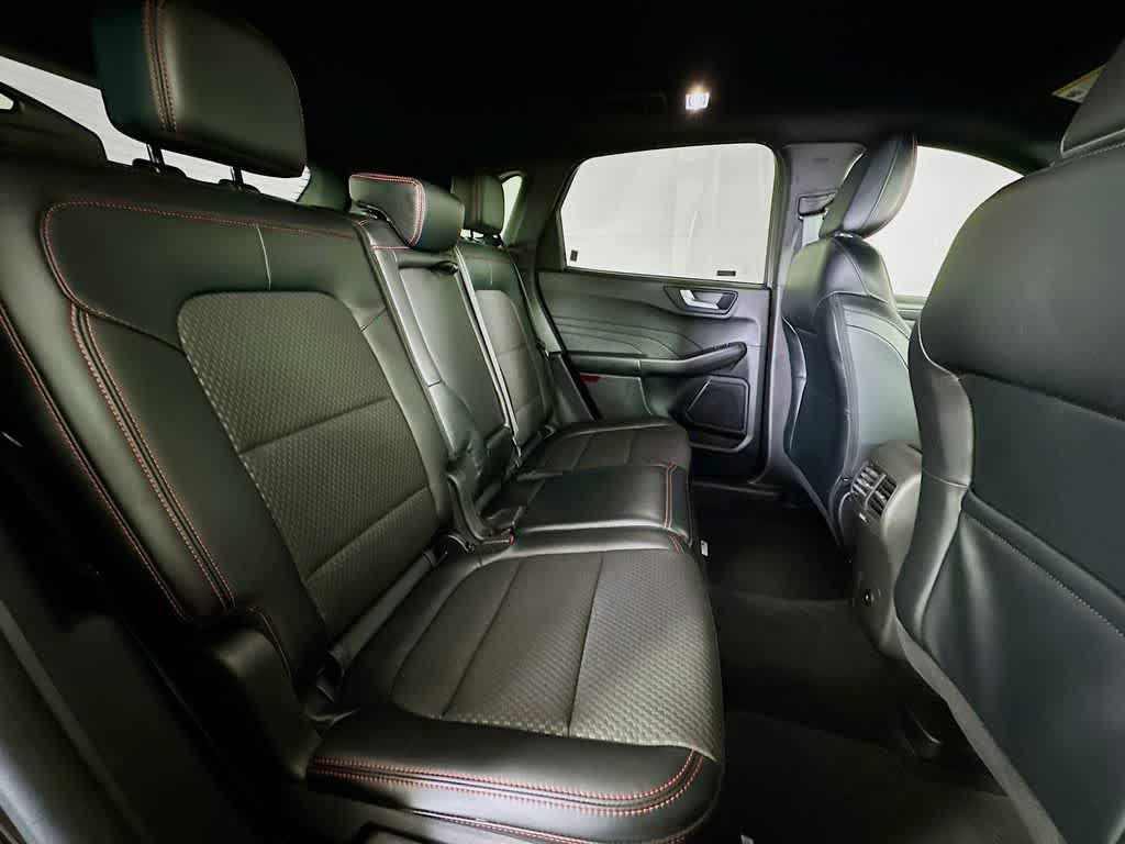 Thumbnail: 2023 Ford Escape - 31