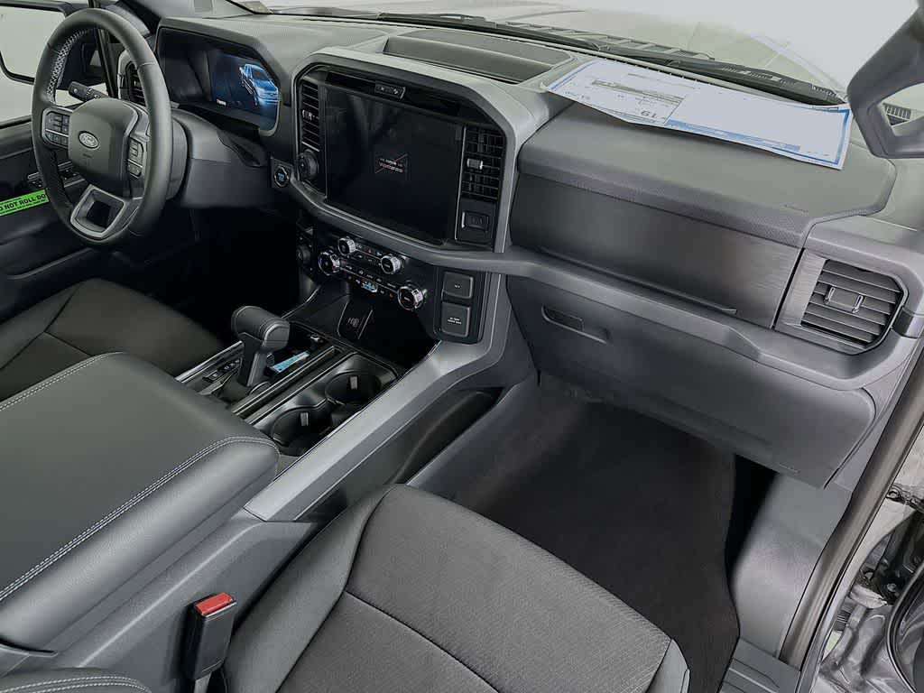 Thumbnail: 2025 Ford F-150 - 32