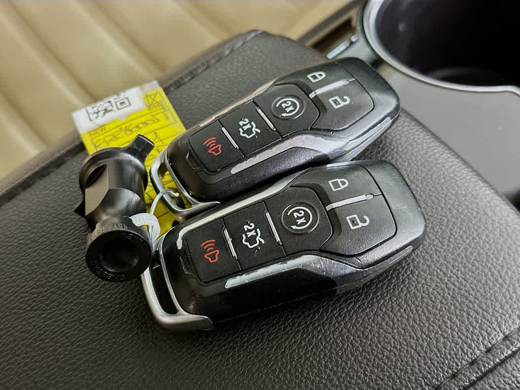 Thumbnail: 2014 Ford Fusion - 22