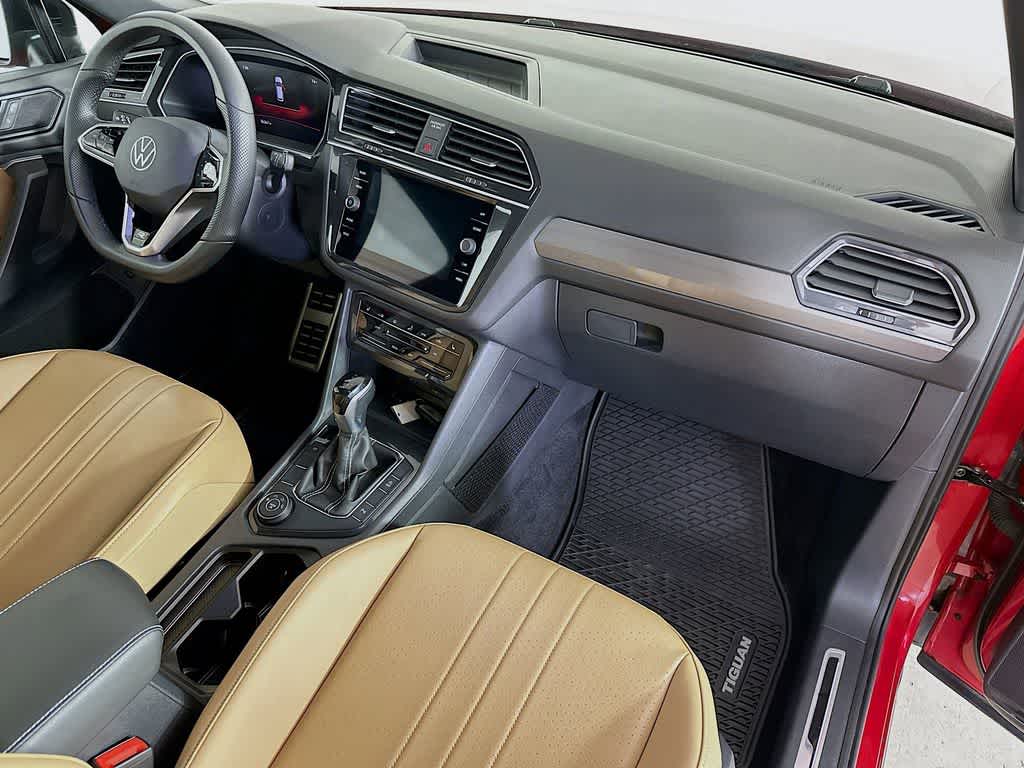 Thumbnail: 2024 Volkswagen Tiguan - 32