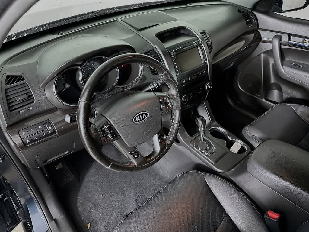 Thumbnail: 2011 Kia Sorento - 2