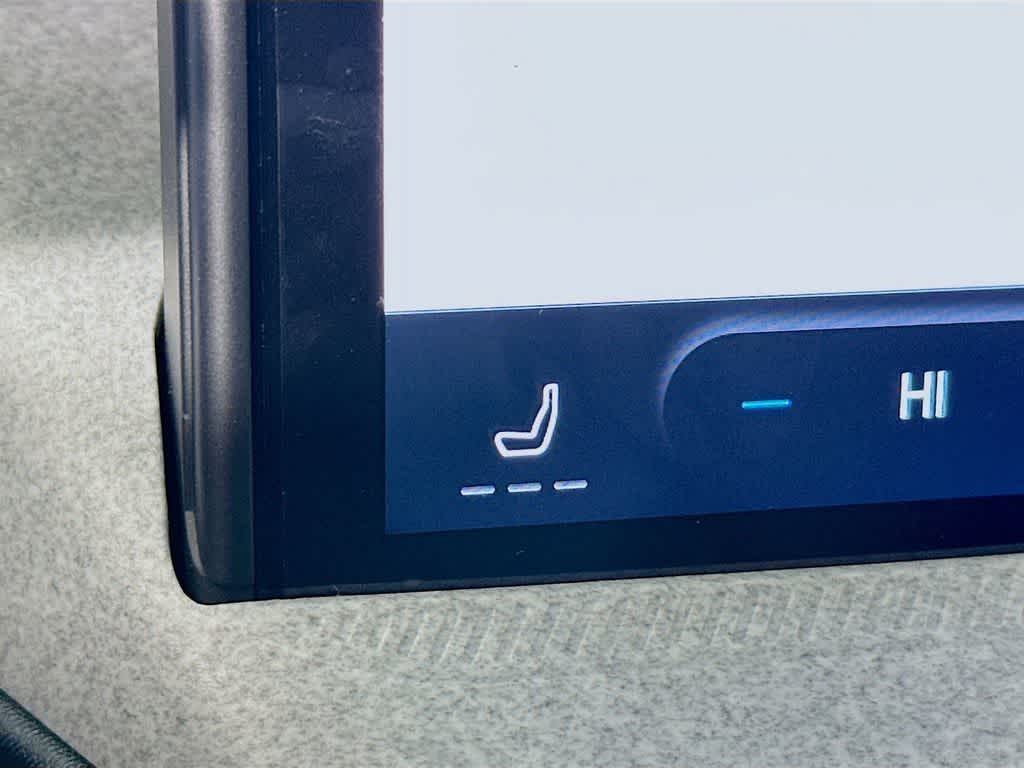 Thumbnail: 2025 Ford Maverick - 31