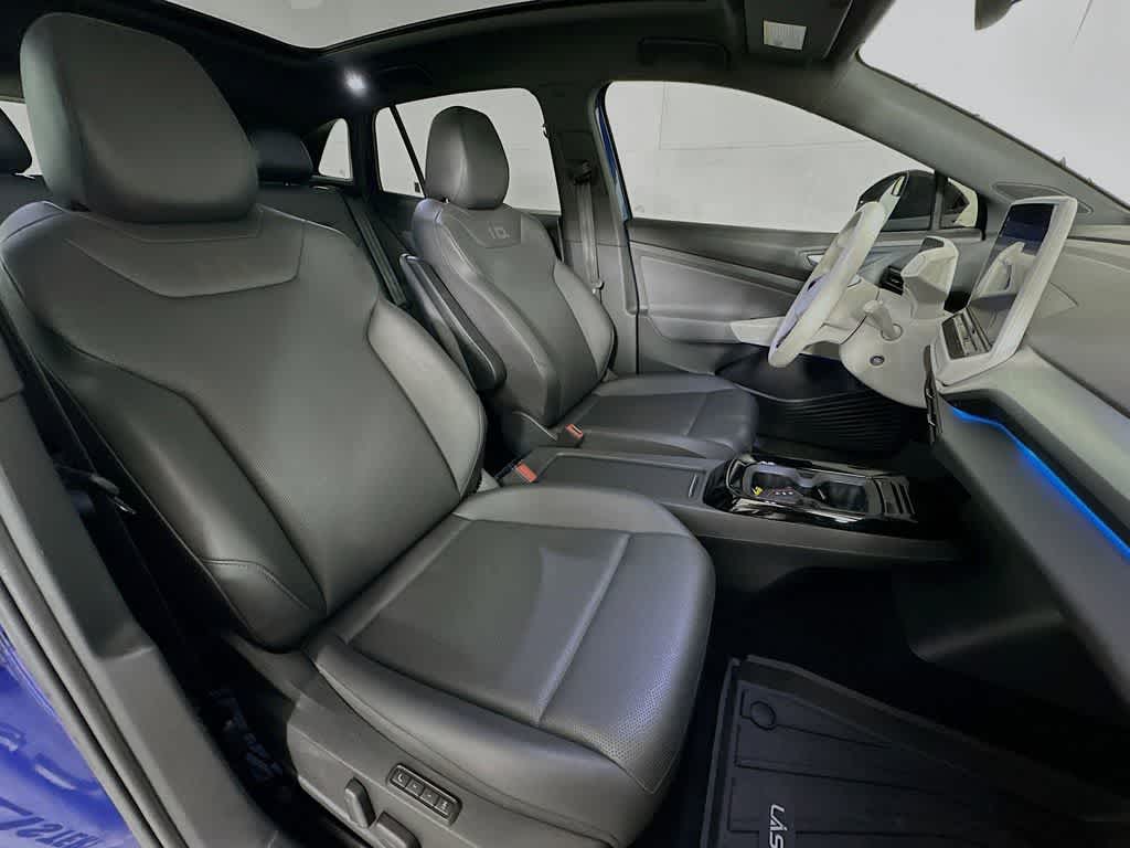 Thumbnail: 2021 Volkswagen ID.4 - 13