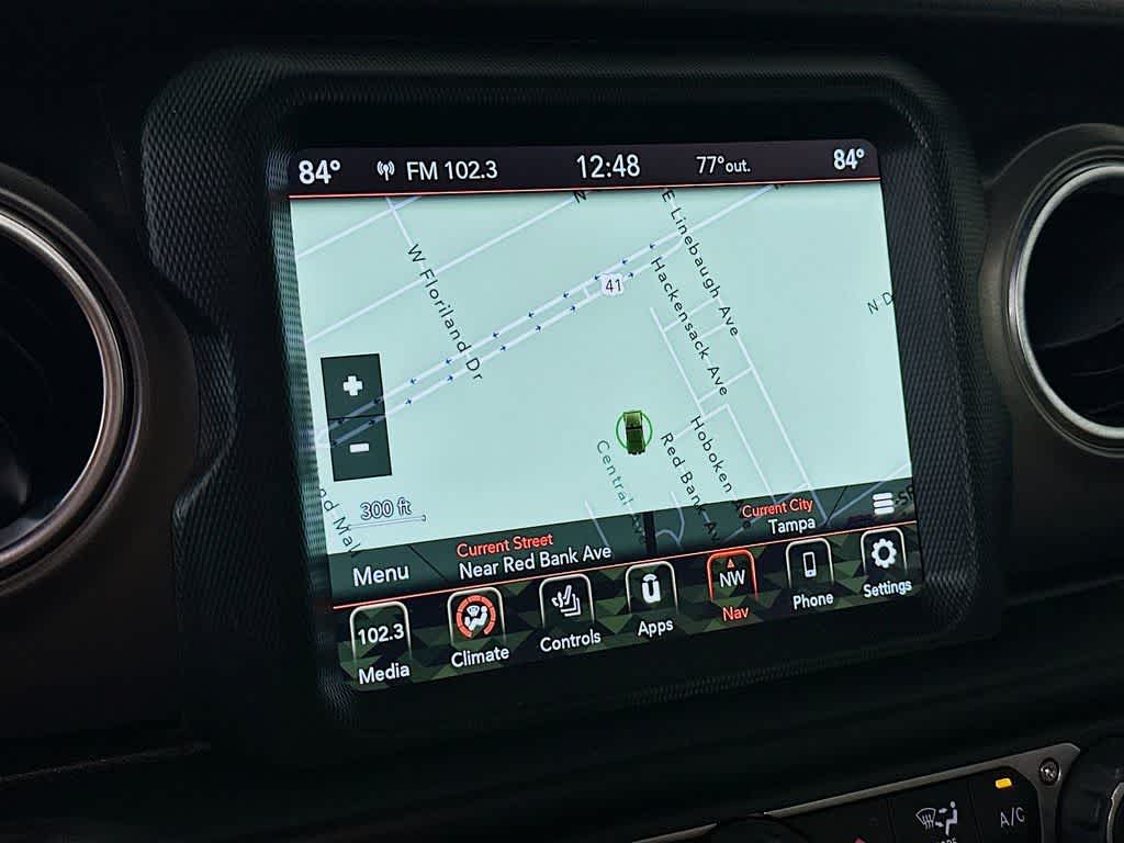 Thumbnail: 2022 Jeep Wrangler - 27