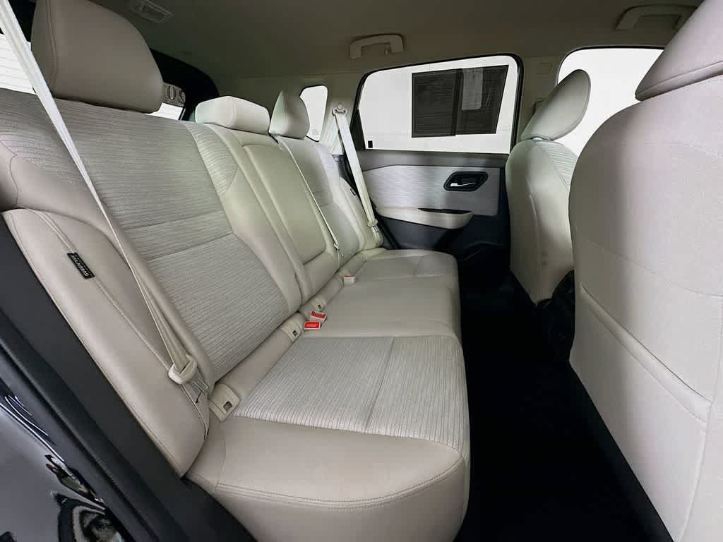 Thumbnail: 2023 Nissan Rogue - 30