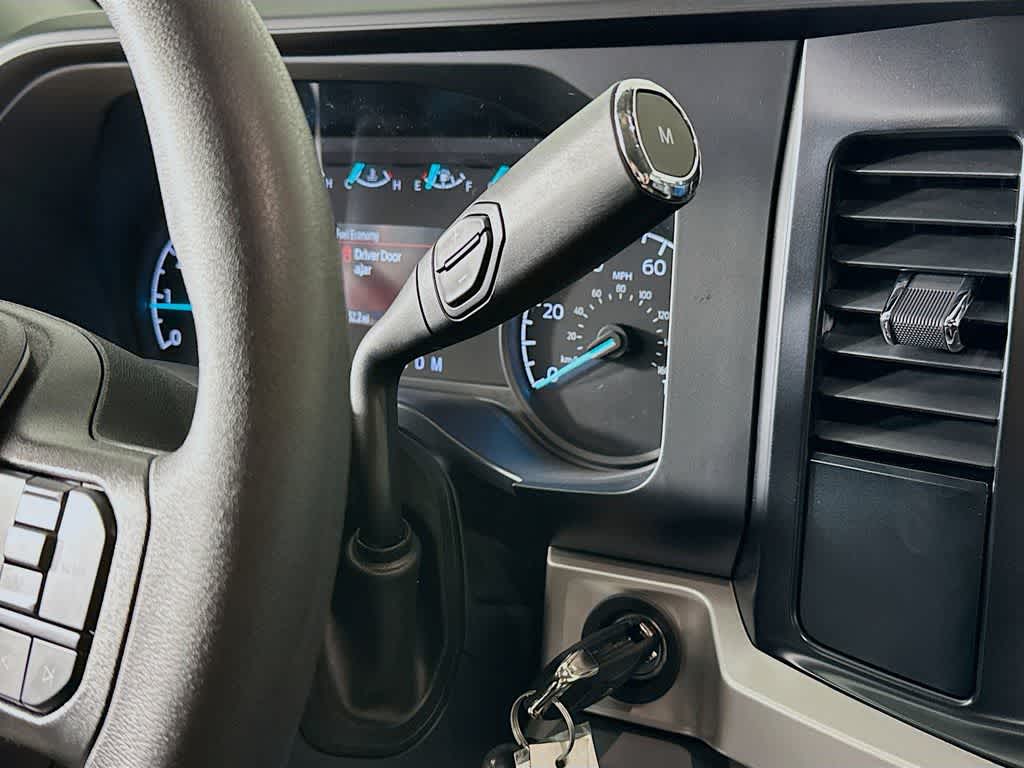 2025 Ford F-250  18