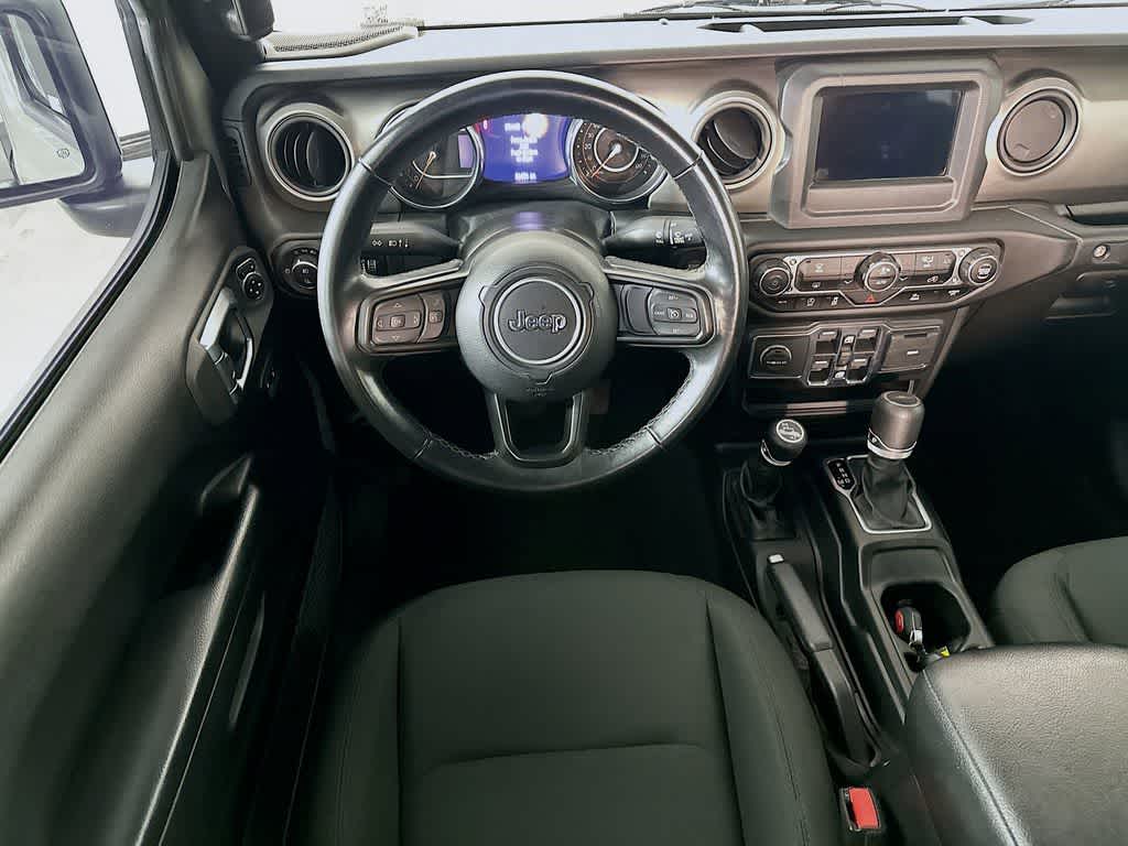Thumbnail: 2021 Jeep Gladiator - 10
