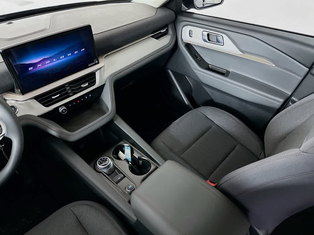 Thumbnail: 2026 Ford Explorer - 10