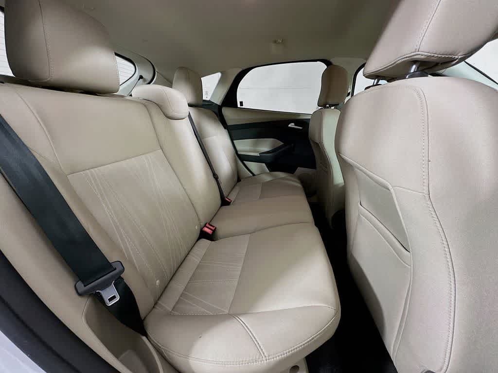 Thumbnail: 2016 Ford Focus - 30