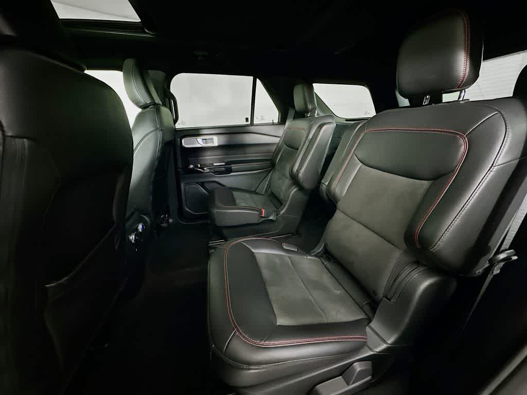 Thumbnail: 2022 Ford Explorer - 14