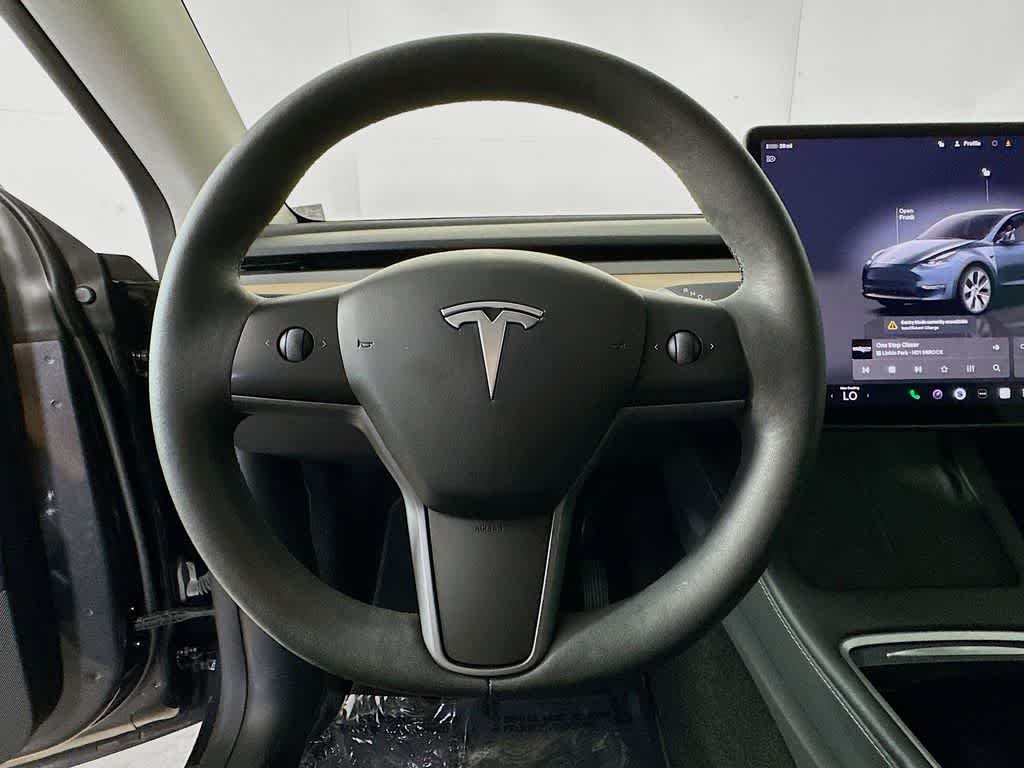 Thumbnail: 2024 Tesla Model Y - 15