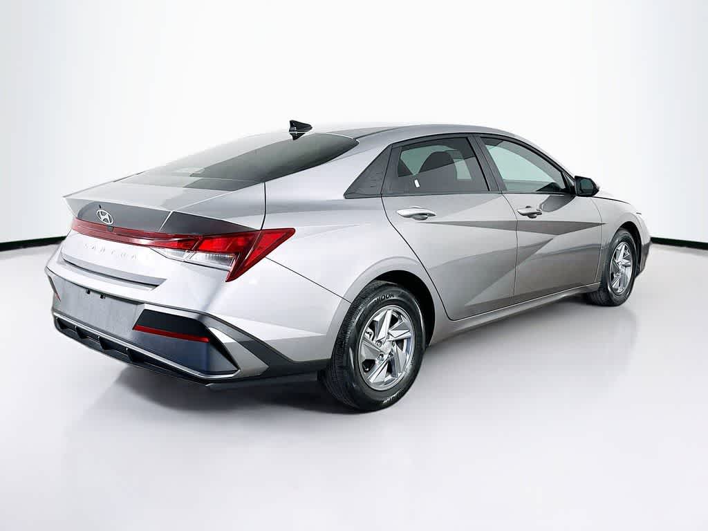 Thumbnail: 2024 Hyundai Elantra - 23