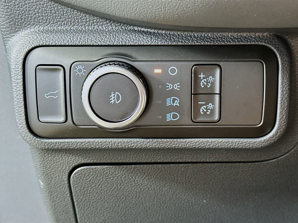 Thumbnail: 2025 Ford Explorer - 26