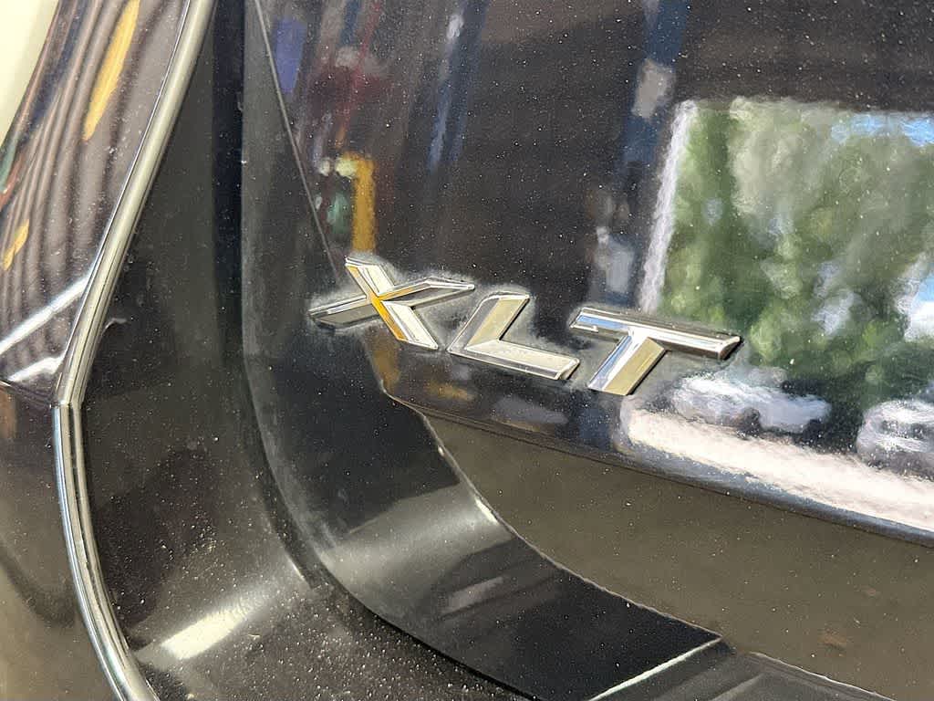 Thumbnail: 2021 Ford Explorer - 7