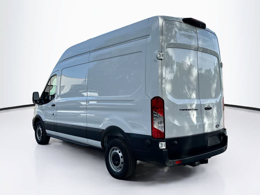 Thumbnail: 2026 Ford Transit Series - 4