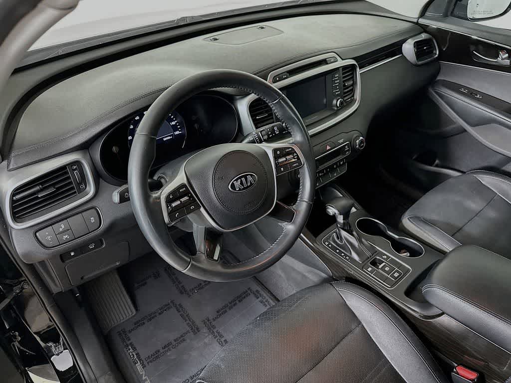 Thumbnail: 2019 Kia Sorento - 2