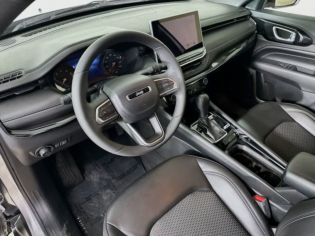 Thumbnail: 2023 Jeep Compass - 2