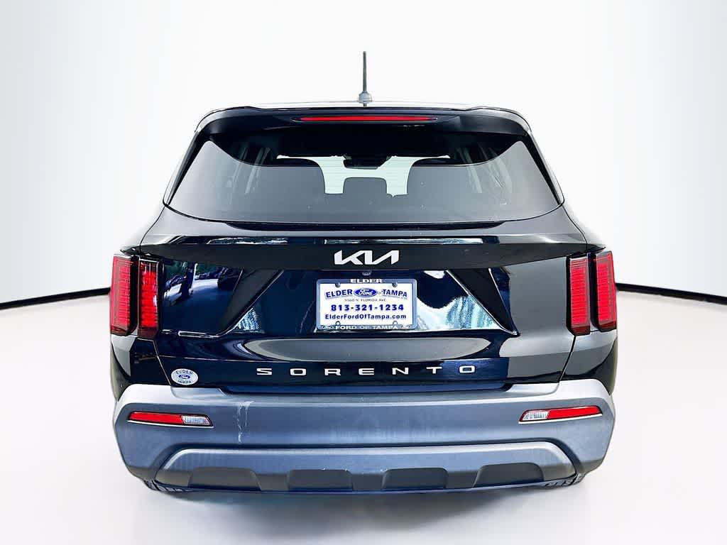 Thumbnail: 2022 Kia Sorento - 5