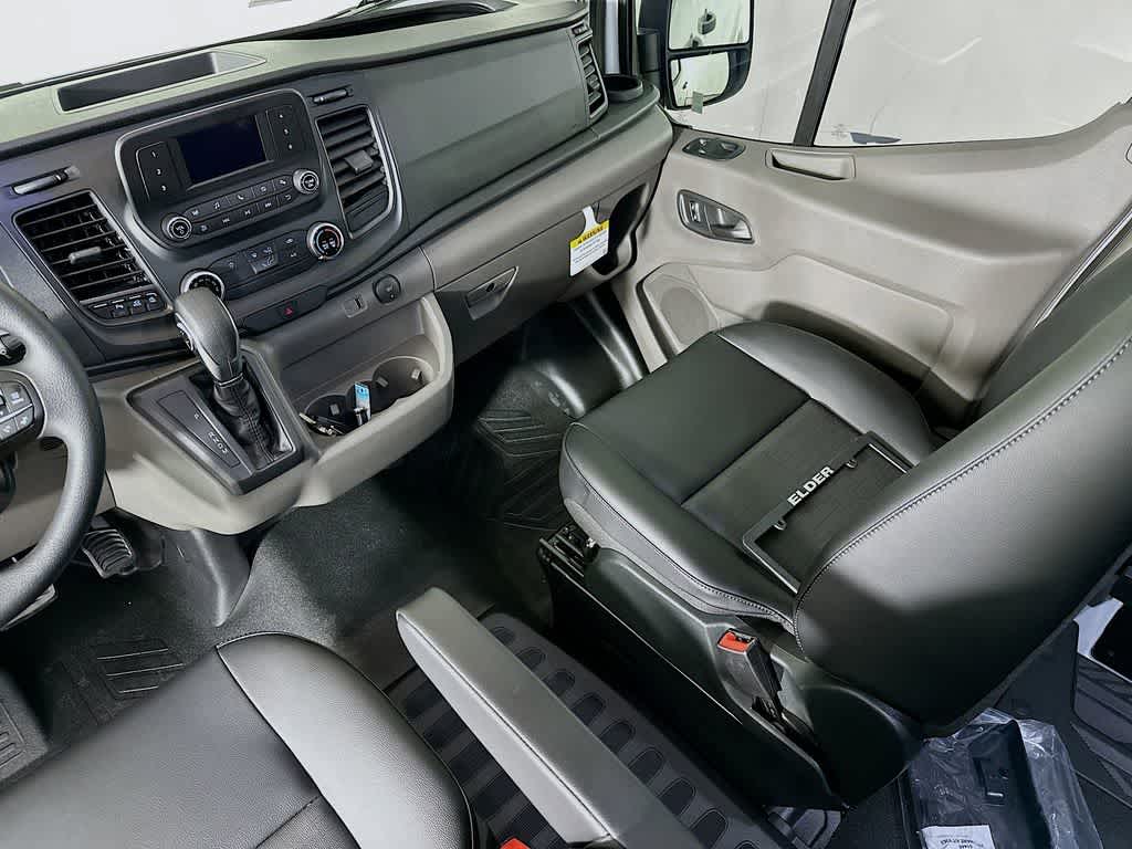2025 Ford Transit Series 250 11