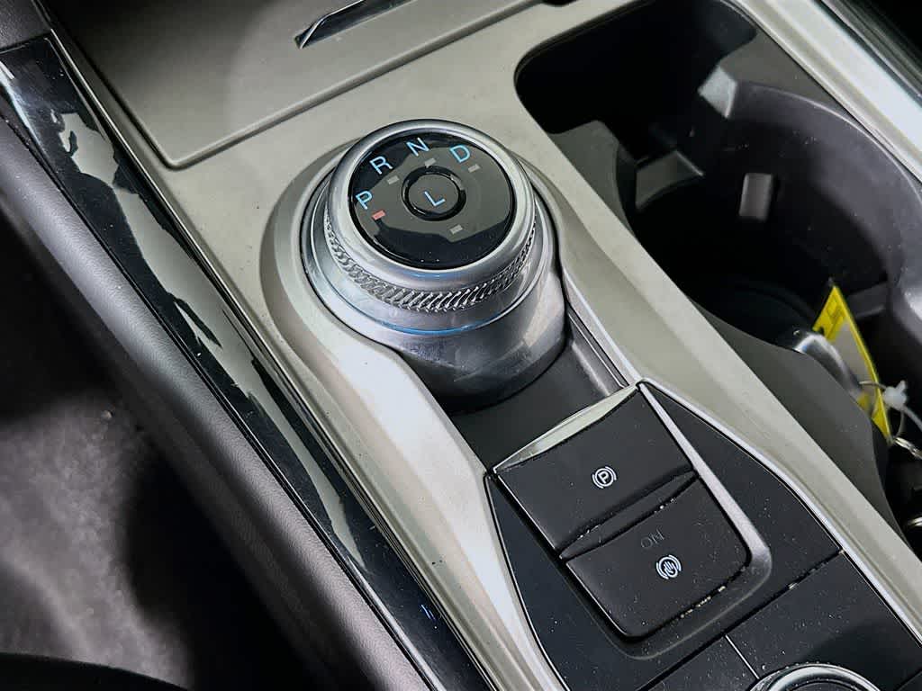 Thumbnail: 2022 Ford Explorer - 19