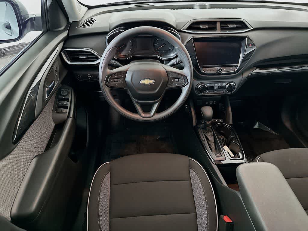 Thumbnail: 2023 Chevrolet TrailBlazer - 10