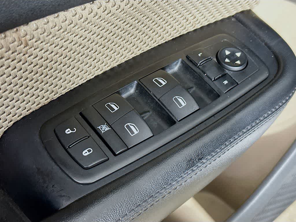 Thumbnail: 2015 Dodge Dart - 26