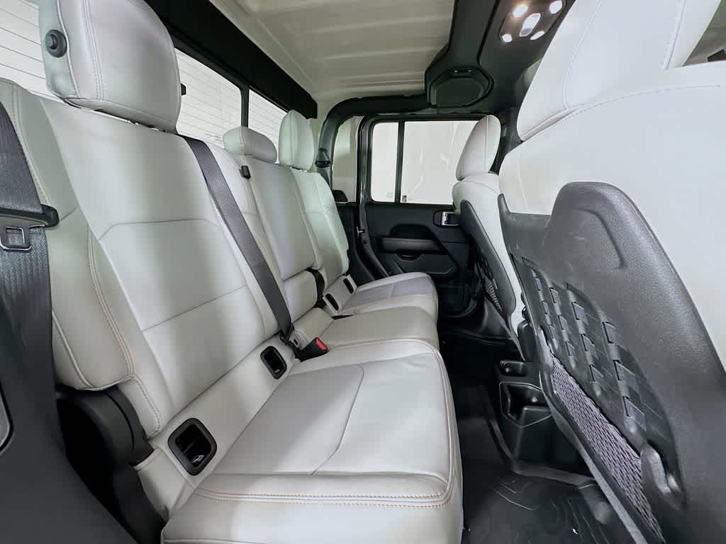 Thumbnail: 2021 Jeep Gladiator - 32