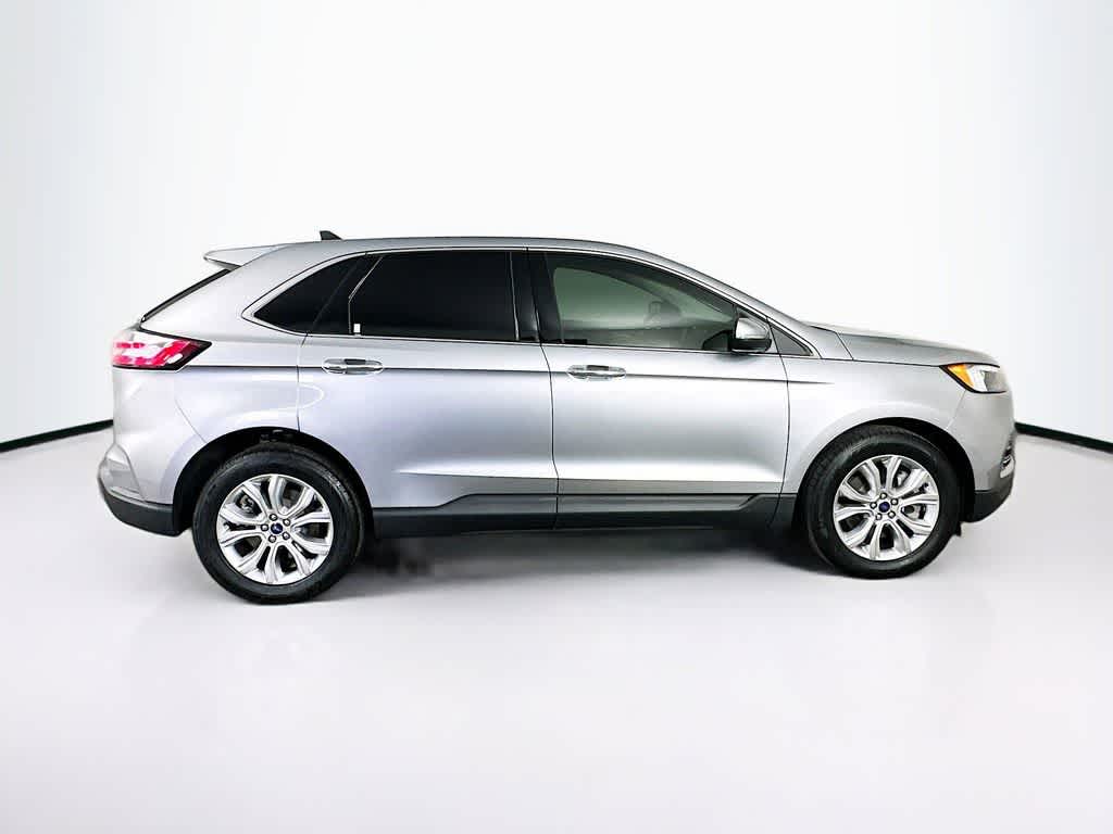 Thumbnail: 2022 Ford Edge - 25