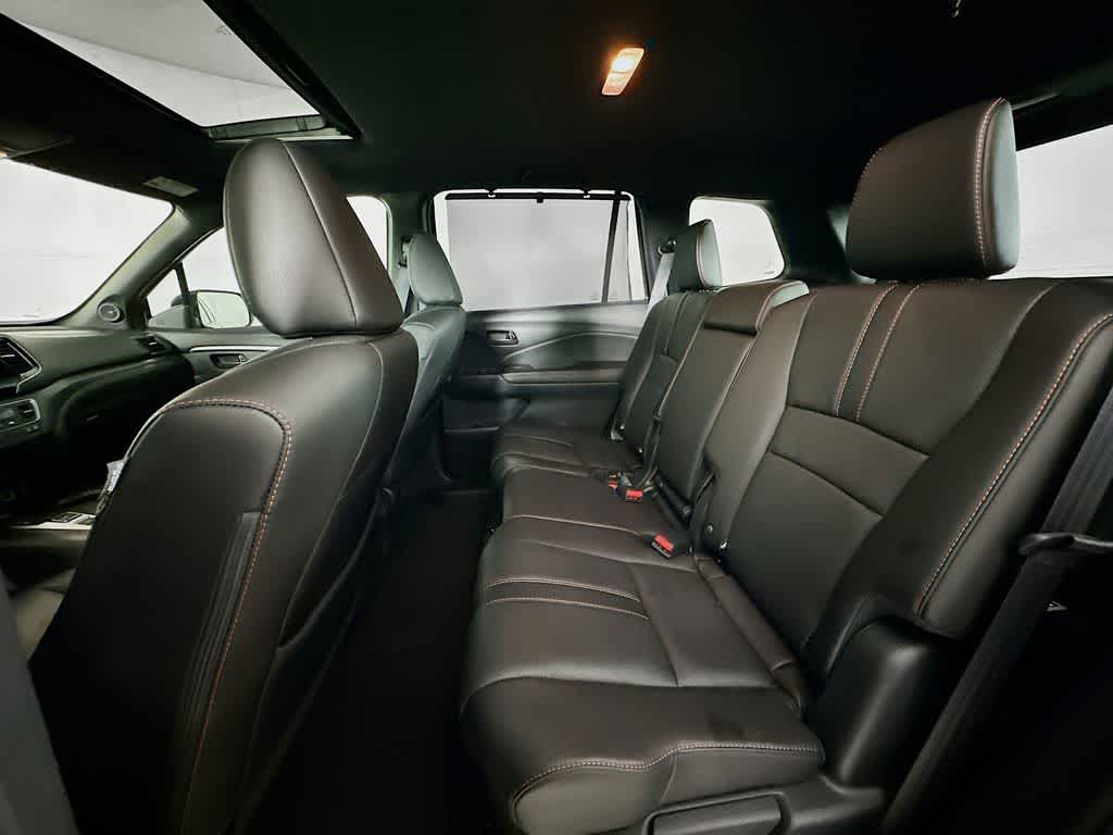 Thumbnail: 2023 Honda Passport - 14