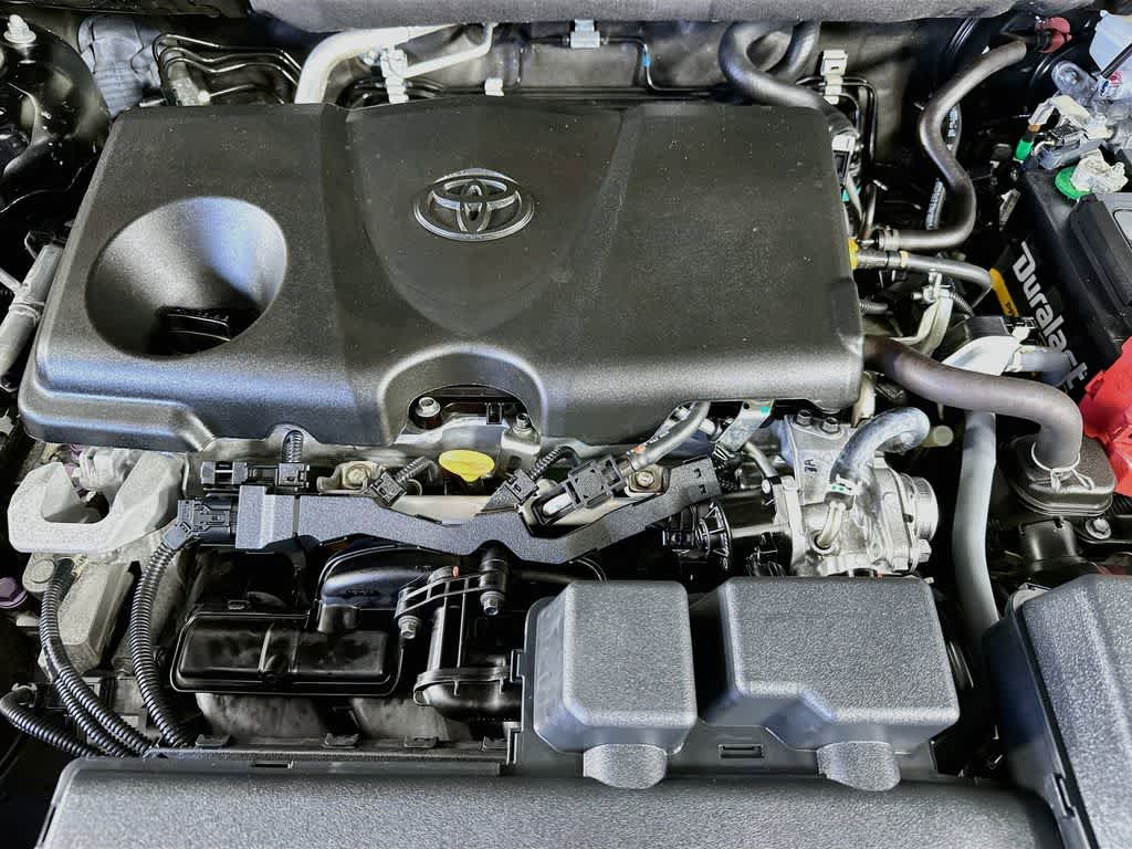 Thumbnail: 2022 Toyota RAV4 - 9