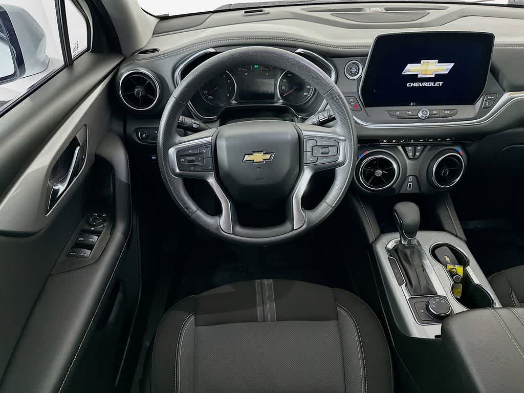 Thumbnail: 2023 Chevrolet Blazer - 10