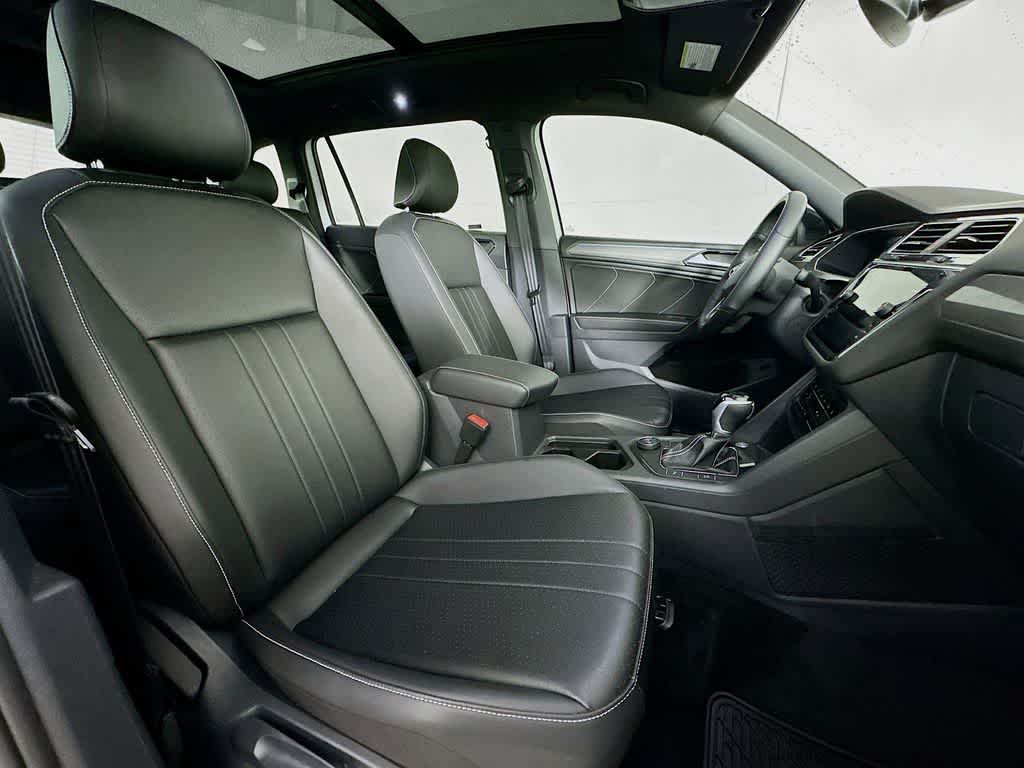 Thumbnail: 2024 Volkswagen Tiguan - 15