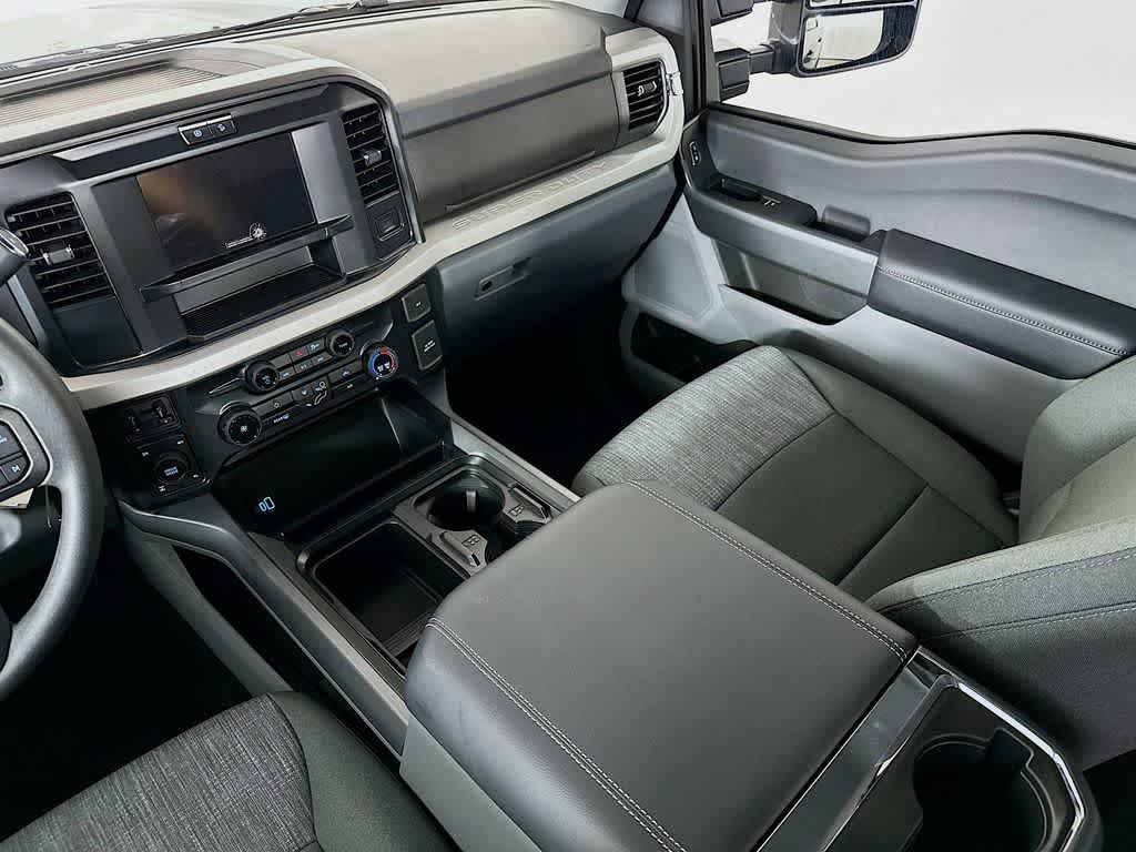 Thumbnail: 2026 Ford F-250 - 11