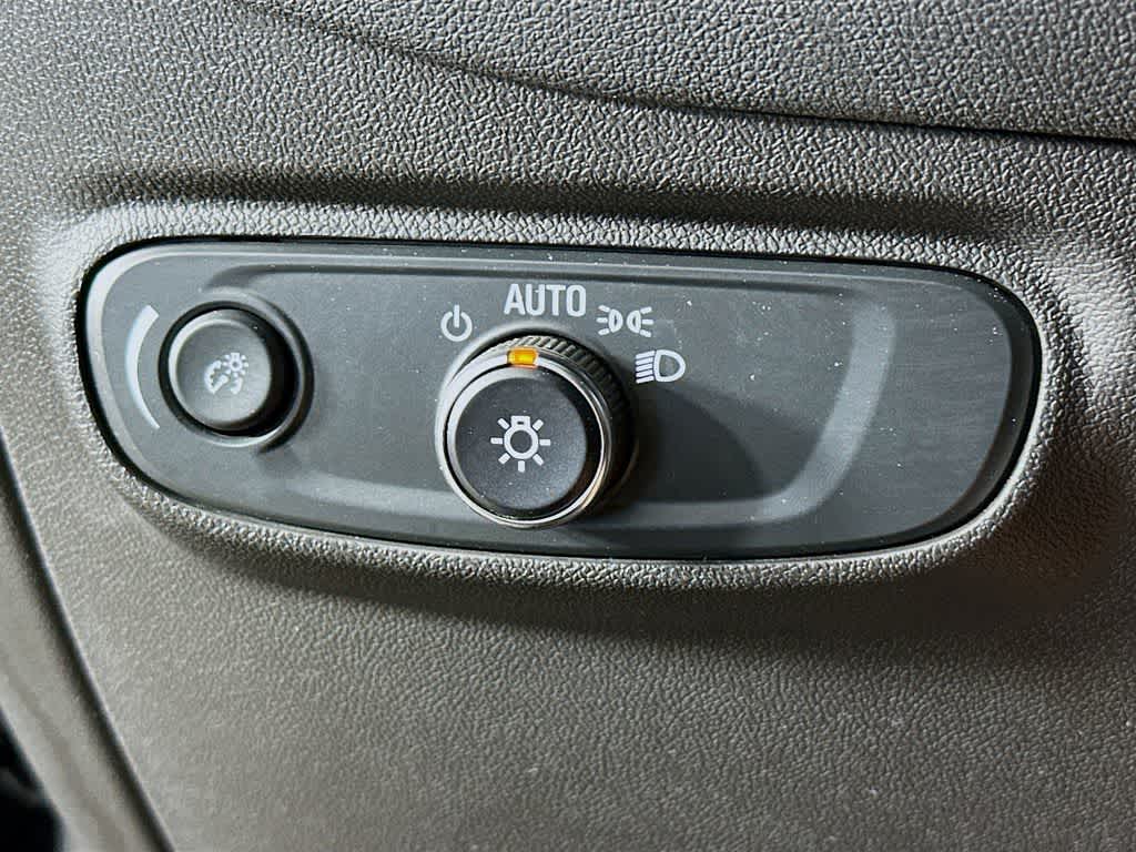 Thumbnail: 2024 Chevrolet Equinox - 27