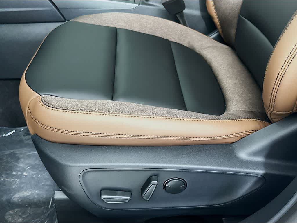 Thumbnail: 2025 Ford Bronco Sport - 31