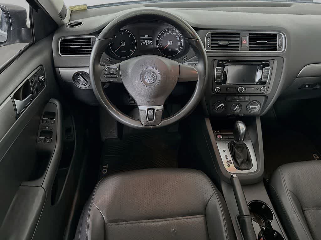 Thumbnail: 2014 Volkswagen Jetta - 10
