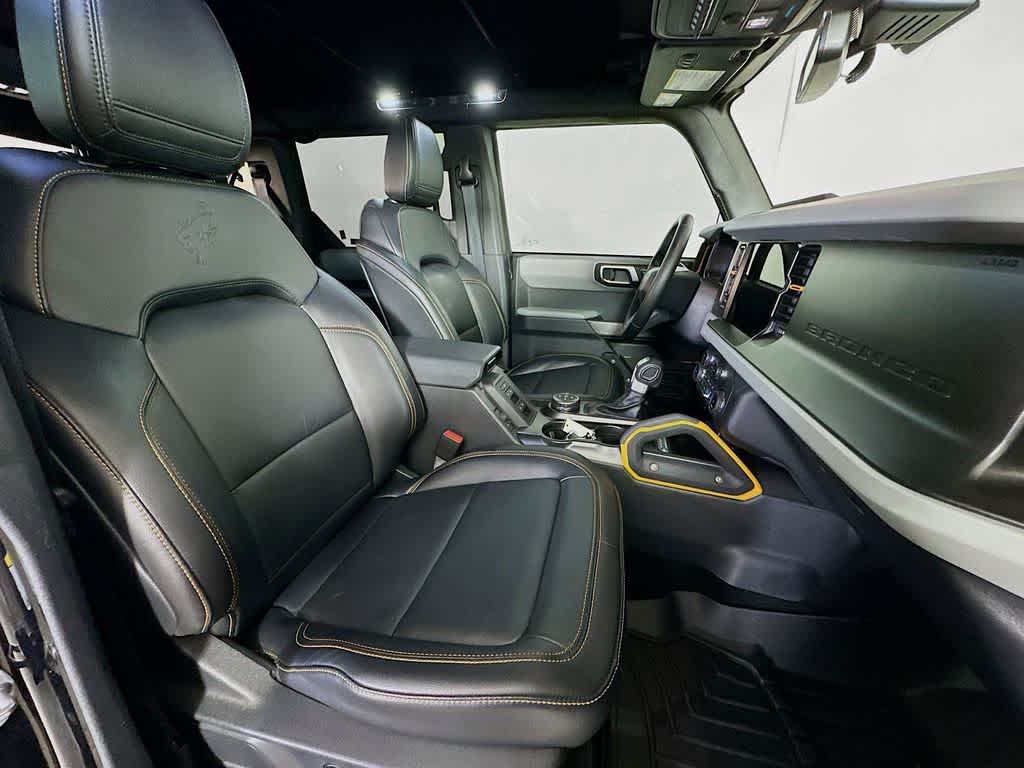 Thumbnail: 2022 Ford Bronco - 14