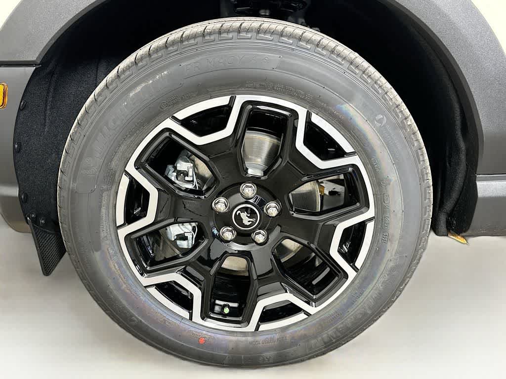 Thumbnail: 2025 Ford Bronco Sport - 8