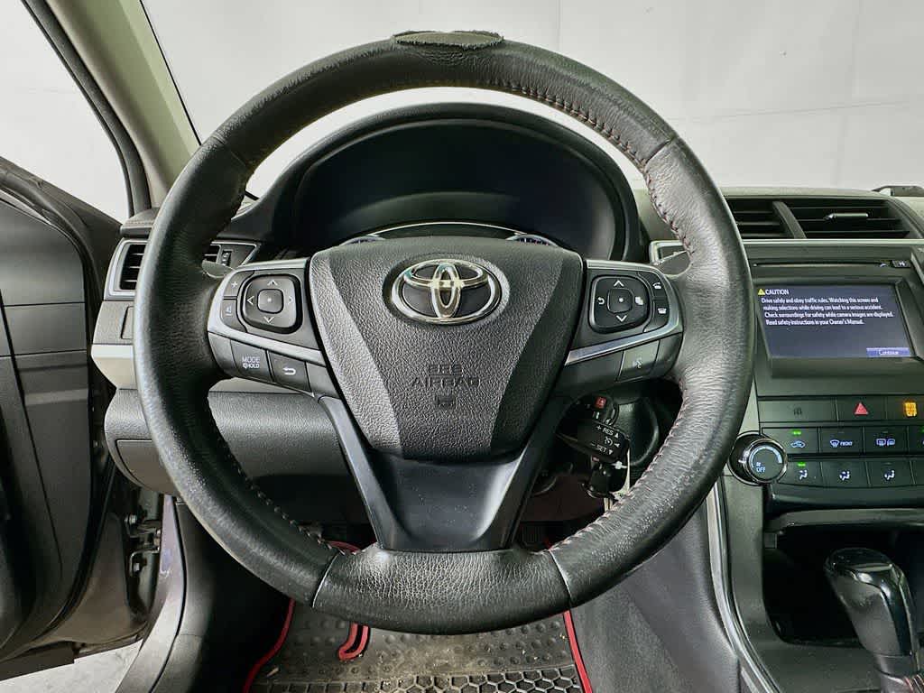Thumbnail: 2017 Toyota Camry - 15