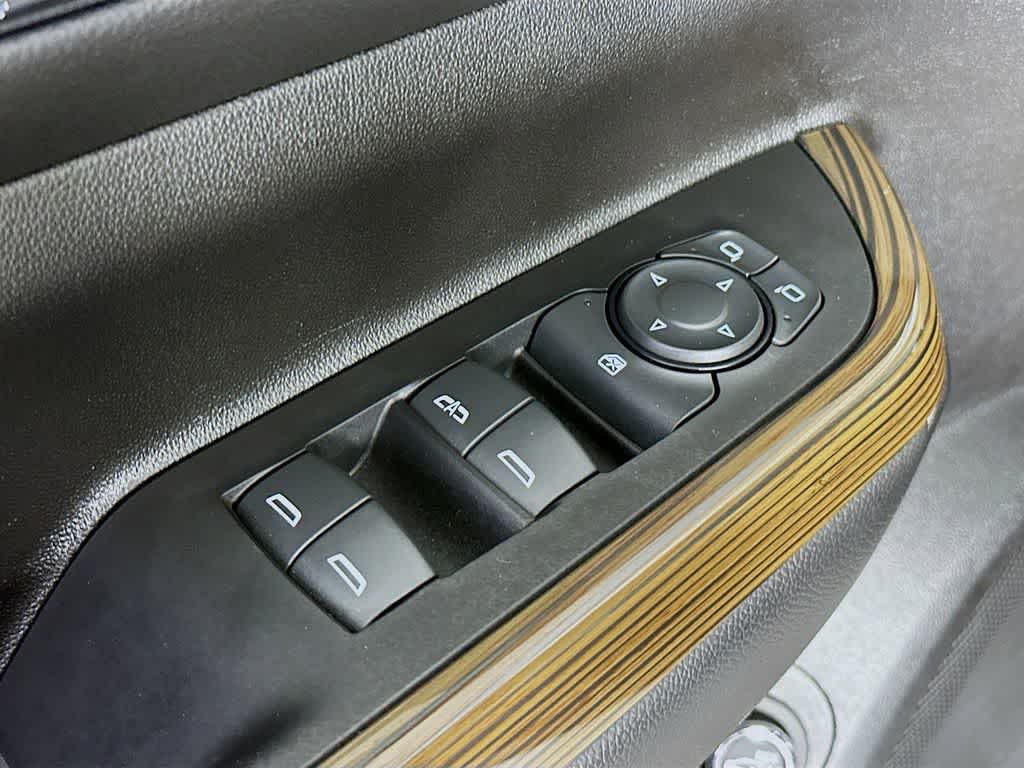 Thumbnail: 2023 GMC Acadia - 27