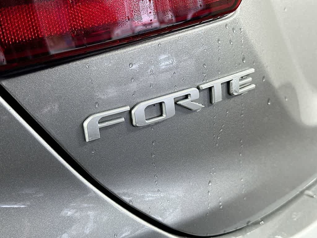 Thumbnail: 2023 Kia Forte - 7