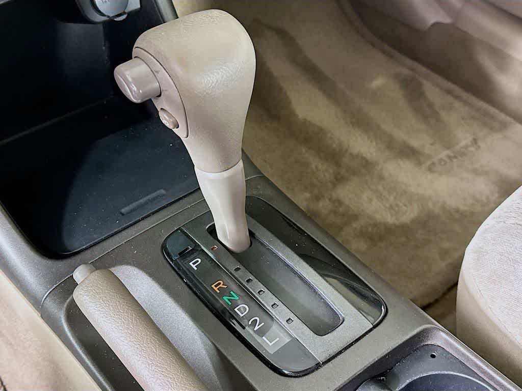 Thumbnail: 2003 Toyota Camry - 18